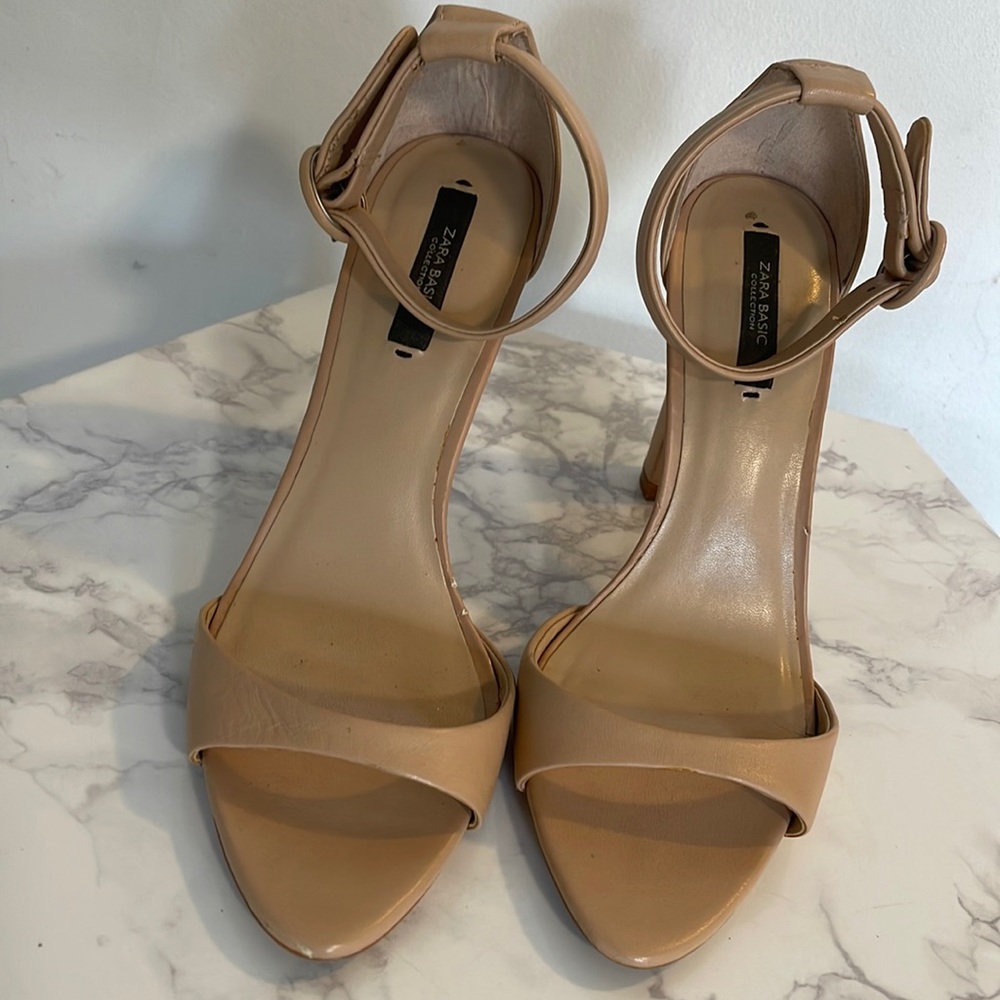 ZARA TAUPE SANDALS (SIZE 38)